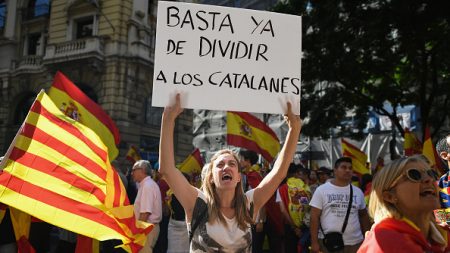 Catalogne : la rue demande l’unité nationale