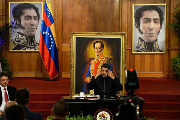 Le président vénézuélien Nicolas Maduro lors d'une conférence de presse avec des correspondants des médias internationaux au palais présidentiel de Miraflores à Caracas le 17 octobre 2017. 
(FEDERICO PARRA / AFP / Getty Images)