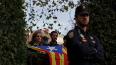 Huit ministres catalans en prison et un mandat d’arrêt européen contre Puigdemont