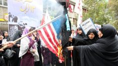 Comme tous les ans, l’Iran brûle les drapeaux d’Israël et des États-Unis