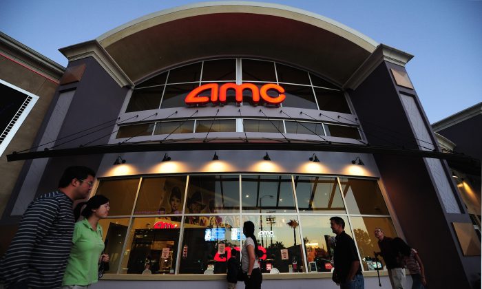 Les cinémas de la chaîne américaine AMC Theatres à Monterey Park, à l'est de Los Angeles, en Californie, le 22 mai 2012. (Frederic J. Brown / AFP / Getty Images)