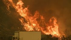 Les flammes de l’incendies « Thomas » ravagent la Californie