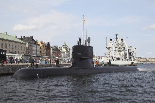 La crainte représentée par la Russie a été ravivée par l'incursion d'un sous-marin non identifié dans l'archipel de Stockholm et par d’autres appareils. Photo par Andreas Rentz / Getty Images