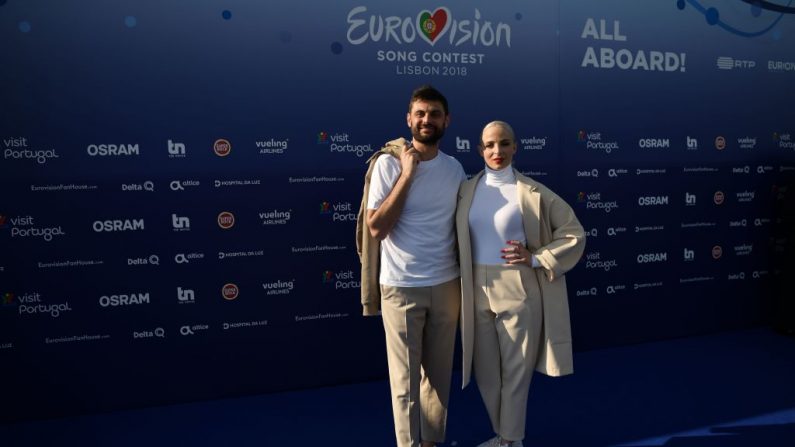 Les membres du groupe pop français, Emilie Satt et Jean-Karl Lucas participent au concours Eurovision de la chanson 2018 qui aura lieu à Lisbonne, capitale portugaise, du 8 au 12 mai 2018. Photo FRANCISCO LEONG/AFP/Getty Images