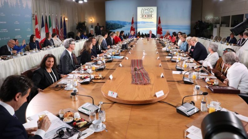 Les chefs d'État assistent au petit-déjeuner du Conseil consultatif sur l'égalité entre les sexes lors du Sommet du G7 à La Malbaie, Québec, Canada, le 9 juin 2018. Photo LUDOVIC MARIN/AFP/Getty Images.