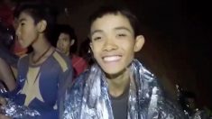 Thaïlande: les 13 rescapés de la grotte évacués et sains et saufs