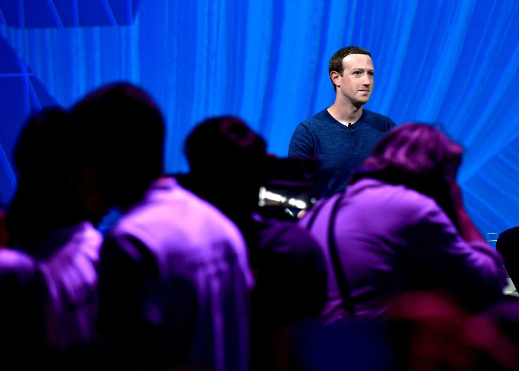 Facebook s'effondre à l'ouverture de la Bourse à New York