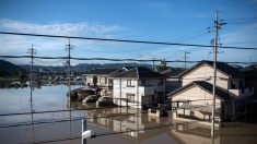 Japon: les survivants des inondations dans l’incertitude sur leur avenir