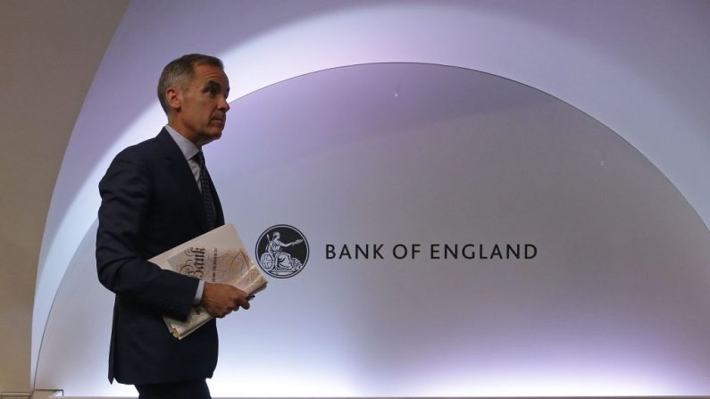 Le 2 août 2018. Mark Carney, gouverneur de la Banque d'Angleterre, après avoir assisté à la conférence de presse trimestrielle de la Banque centrale à Londres. Photo DANIEL LEAL-OLIVAS / AFP / Getty Images.