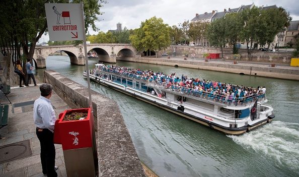 Ces urinoirs « uritrottoir » installés dans les rues de Paris ne sont pas les bienvenus pour tout le monde