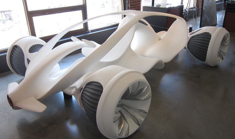 Mercedes BIOME … design biomimétique et rêve de faire pousser des voitures à partir de graines. (Steve Jurvetson / Flickr, CC BY)
