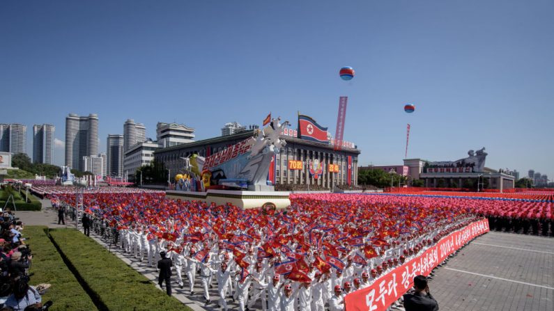 Le 9 septembre 2018. La Corée du Nord marquait le 70e anniversaire de sa fondation. Les chars de l'armée coréenne participent à un défilé militaire sur la Pyongyang. Photo : ED JONES / AFP / Getty Images.