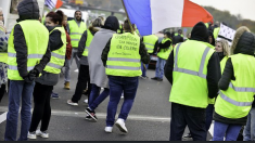 Le dépôt pétrolier de Lorient bloqué par des indépendants du BTP rejoints par des « gilets jaunes »