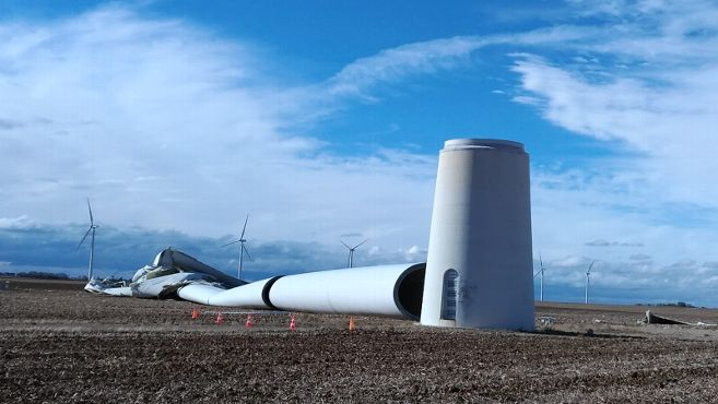 Une éolienne de 90 mètres de haut (plus 50 mètres de pales) s'est effondrée le 6 novembre dans le Loiret
