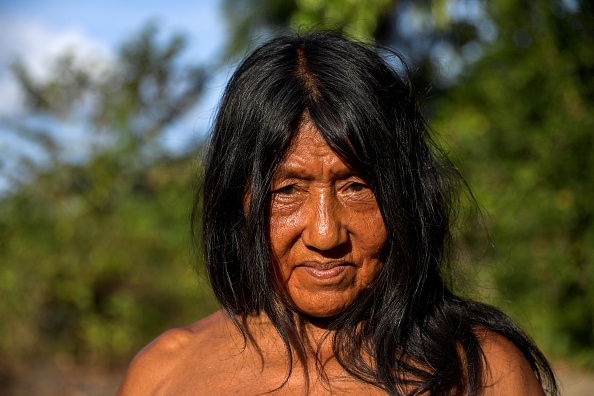 Portrait d'Eriana Aromaii qui fait partie de la tribu Waiapi, dans l'État de l'Amapá, au Nord du Brésil. Crédit : APU GOMES/AFP/Getty Images.