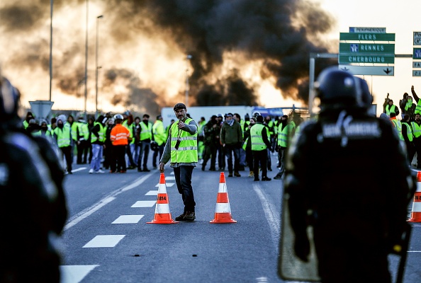    (Photo : CHARLY TRIBALLEAU/AFP/Getty Images)