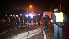 Calais : les « Gilets jaunes » éloignés de l’A16 à coups de lacrymogènes