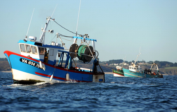 -Début 2019 les pêcheurs seront obligés de ramener à terre toutes leurs prises et ne pourront plus rejeter à la mer les poissons indésirables. Photo FRED TANNEAU / AFP / Getty Images.