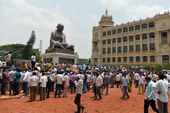 -Une statue de Gandhi.(Illustration) Photo de MANJUNATH KIRAN / AFP / Getty Images.