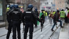 « Gilets jaunes »: la mère d’un adolescent blessé à Strasbourg porte plainte