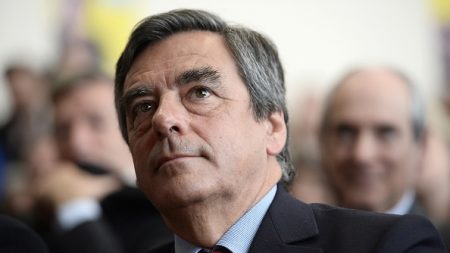 Emplois fictifs : François Fillon reconnu définitivement coupable