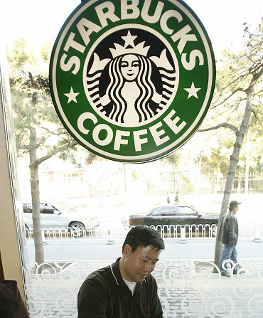 -La Chine est le deuxième marché pour Starbucks après les Etats-Unis. Photo PETER PARKS / AFP / Getty Images.