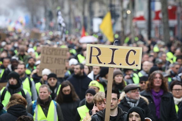 Plus de 3 Français sur 4 (77%) se disent par ailleurs favorables à un RIC "de proposition", permettant "de soumettre à référendum une proposition de loi ne provenant pas du parlement". (Photo : LUDOVIC MARIN/AFP/Getty Images)