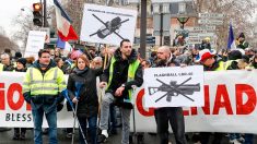 Paris : des milliers de « gilets jaunes » mobilisés contre les violences policières