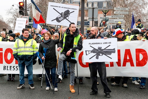 Paris : des milliers de "gilets jaunes" mobilisés contre les violences policières.   (Photo : FRANCOIS GUILLOT/AFP/Getty Images)
