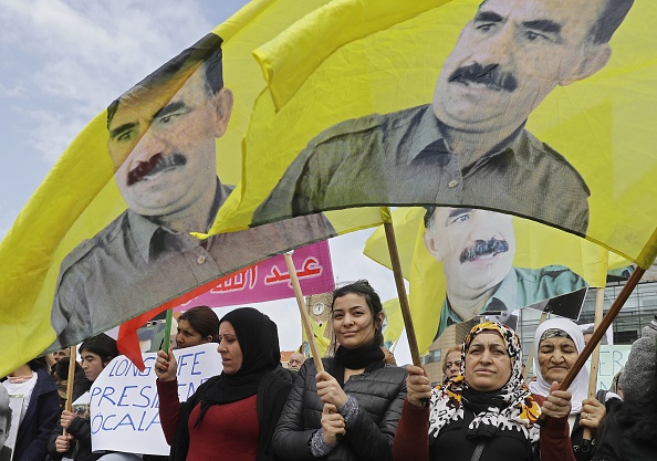 -Des Libanais d'origine kurde manifestent devant le siège de l'ONU au centre-ville de Beyrouth le 15 février 2019 pour dénoncer la vingtième année de l'emprisonnement du dirigeant kurde Abdullah Ocalan en Turquie. Photo de JOSEPH EID / AFP / Getty Images.