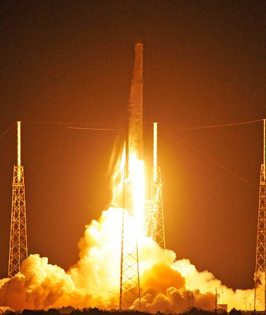 -La fusée SpaceX Falcon 9 portant la sonde israélienne Bereshit, décolle le 21 février 2019 à Cap Canaveral en Floride. Photo BRUCE WEAVER / AFP / Getty Images.