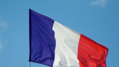 « École de la confiance » : l’Assemblée prévoit des drapeaux français et européen dans les classes