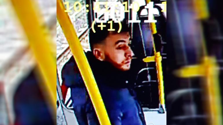 La police locale a lancé un appel à témoins pour retrouver Tanis Gökman, auteur présumé de l'attaque dans un tram à Utrecht (Pays-Bas) le 18 mars 2019. (POLICE D'UTRECHT)