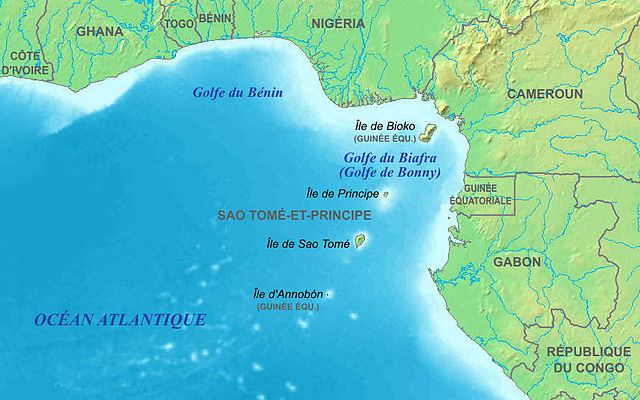 -Carte de la région du golfe de Guinée (le golfe s'étend en réalité plus à l'ouest, jusqu'à un peu au-delà de la frontière entre la Côte d'Ivoire et le Libéria). Wikipédia de Éric Gaba.