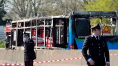 ITALIE- Il met le feu à un bus rempli d’enfants pour « venger les migrants morts en Méditerranée »