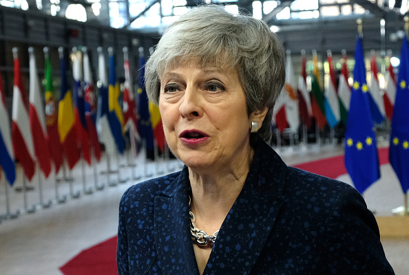 La Première ministre britannique Theresa May s'adresse aux médias lors du sommet de deux jours des dirigeants de l'Union européenne le 21 mars 2019 à Bruxelles, en Belgique. Les dirigeants discuteront de la demande du Premier ministre britannique Theresa May de prolonger le délai prévu pour le départ du Royaume-Uni de l'UE, ou Brexit. (Photo : Sean Gallup/Getty Images)