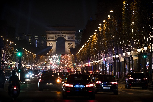 Les Champs-Élysées à Paris. (Photo :  PHILIPPE LOPEZ / AFP / Getty Images.
