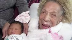 Une femme de 105 ans rencontre son arrière-arrière-petite-fille de 5 générations pour la première fois