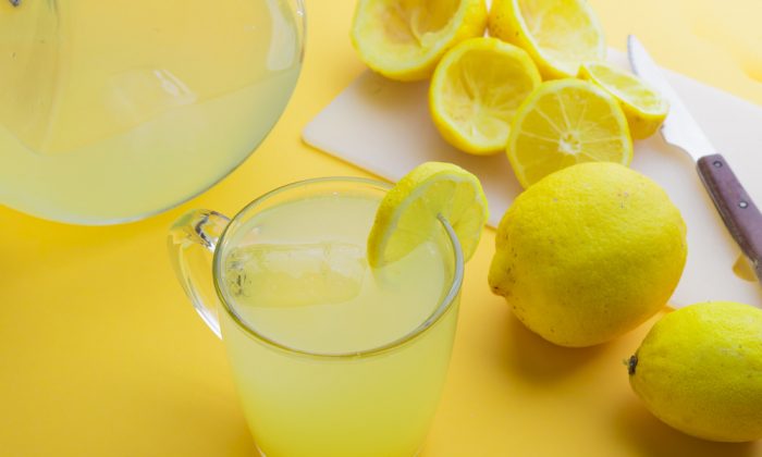 Eau citronnée (Dalaifood/Shutterstock)