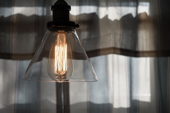 Hausse de 5,9% du tarif réglementé d'électricité appliqué par EDF à environ 25 millions de foyers. (Photo d'illustration : Pixabay)