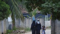 L’épouse enceinte d’un poseur de bombe sri-lankais se tue et tue ses enfants lors d’une descente de la police chez elle