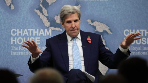 A Pékin, John Kerry relance le dialogue sur le climat avec la Chine