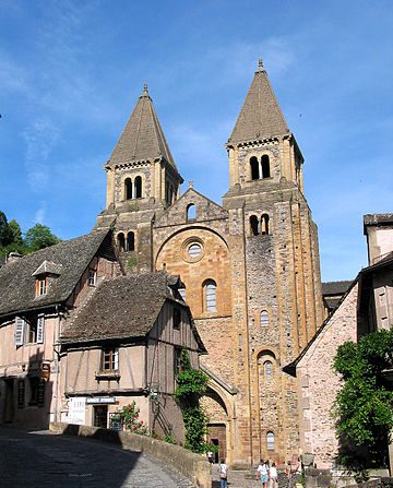 -Les obsèques de François Pelou se dérouleront dans l'abbatiale de Conques, qualifié d’église de pèlerinage. Photo de Jean-Pol GRANDMONT Wikipédia.