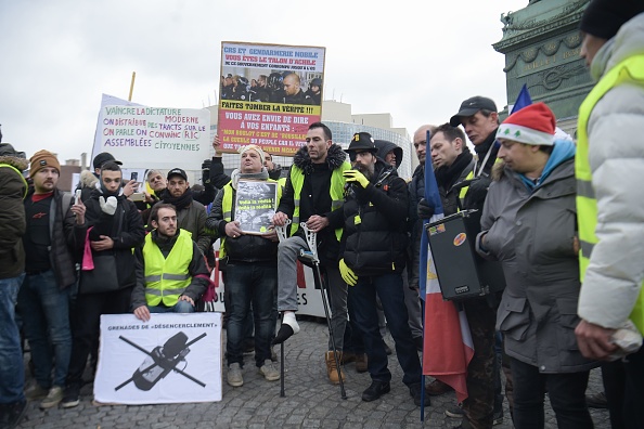 "Gilets jaunes" : Jérôme Rodrigues a été touché par une balle en caoutchouc lors d'affrontements sur la place de la Bastille  en Février 2019.  (Photo : LUCAS BARIOULET/AFP/Getty Images)