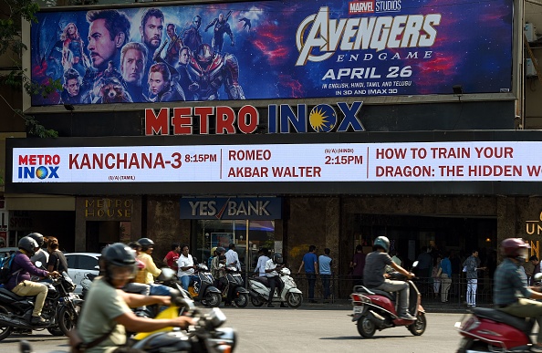 -« Avengers Endgame » de Marvel, le dernier film de super-héros brisé de tous les temps avec plus de 2,5 millions de réservations de billets à l'avance, surpassant les autres film d’Hollywood et les films Bollywood. Photo par Indranil MUKHERJEE / AFP / Getty Images.