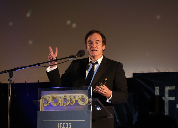 -Le réalisateur américain primé aux Oscars, Quentin Tarantino, a prononcé un discours après avoir reçu le prix d'excellence du maire de Jérusalem, lors de la cérémonie d'ouverture du 33e Festival du film de Jérusalem à Jérusalem. Photo GALI TIBBON / AFP / Getty Images.