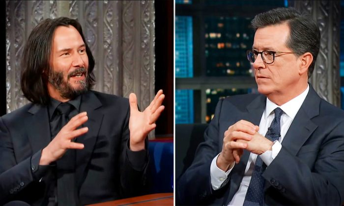 L'acteur Keanu Reeves et l'animateur Stephen Colbert
(YouTube Screenshot | The Late Show avec Stephen Colbert)