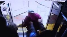La police de Las Vegas publie la vidéo d’un homme âgé poussé du bus vers la mort
