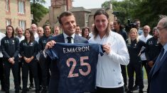 « Jouer ensemble »: Macron passe ses consignes aux Bleues