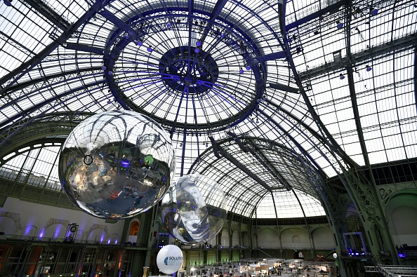 -La prochaine édition de Paris Photo se déroulera du 7 au 10 novembre au Grand Palais à Paris. Photo ALAIN JOCARD / AFP / Getty Images.